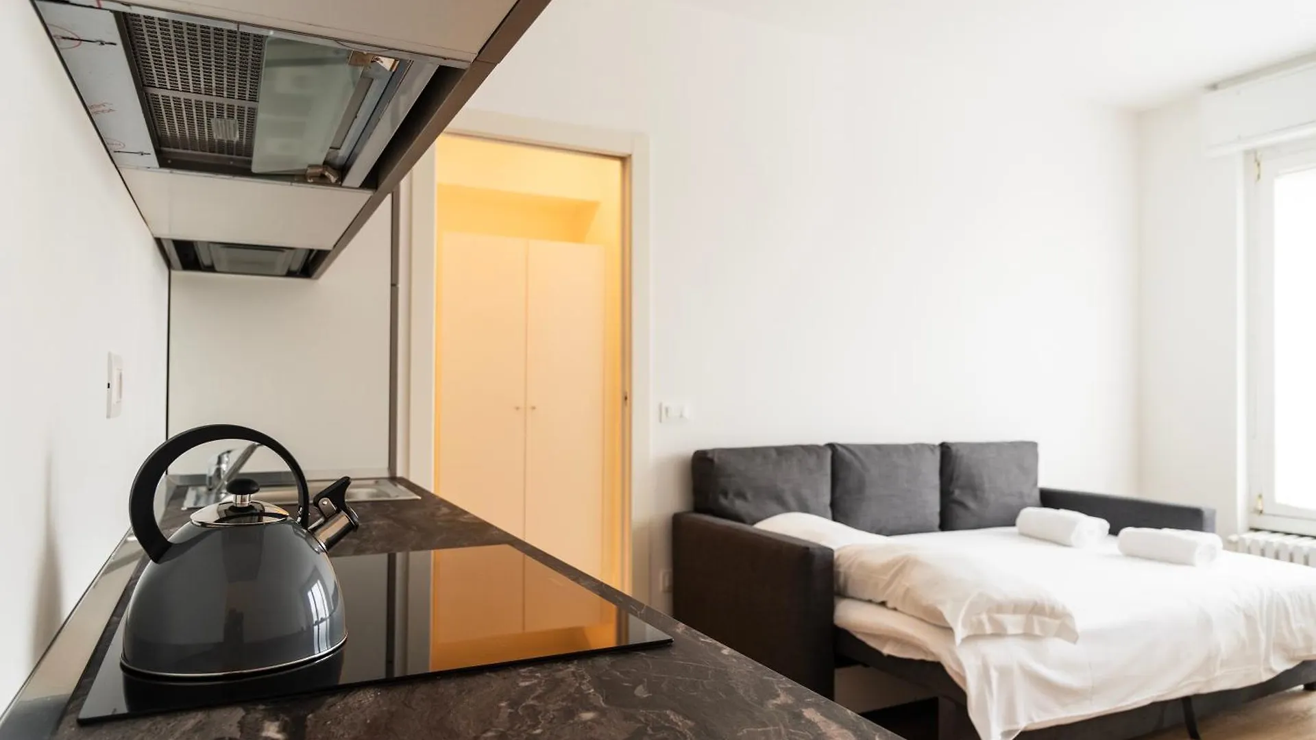 Apartment Youhosty - Gioia Large Milan
