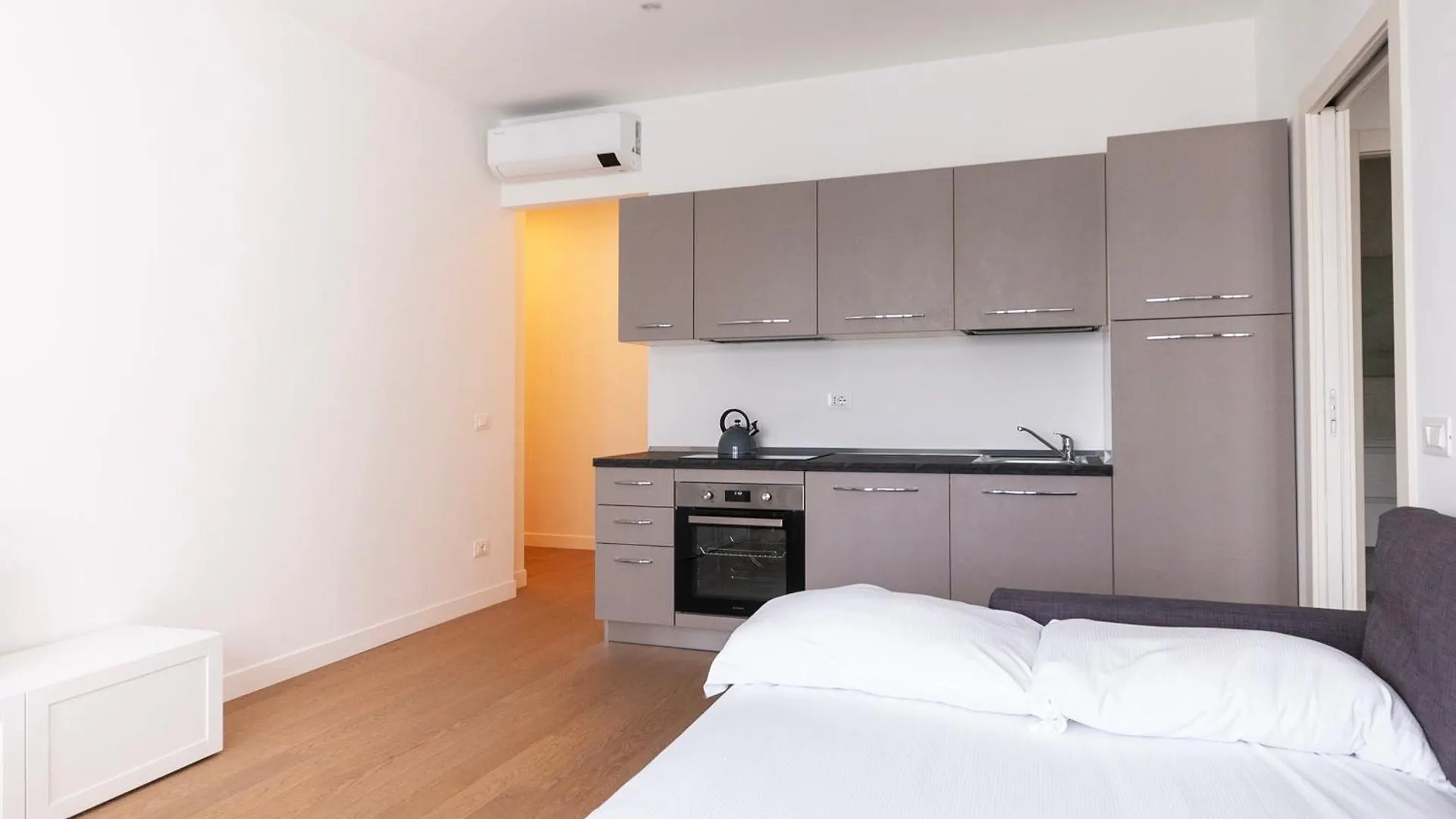 Apartment Youhosty - Gioia Large Milan