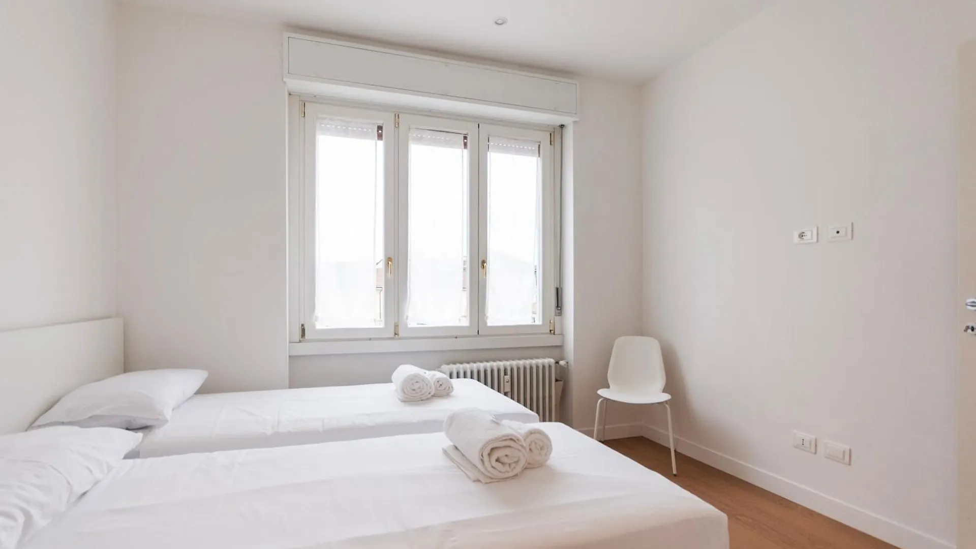 Apartment Youhosty - Gioia Large Milan